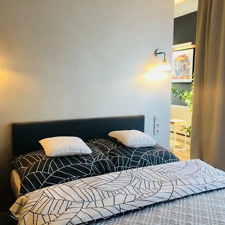 Piper Zajezdnia White Apartment *