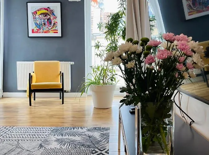 Piper Zajezdnia White